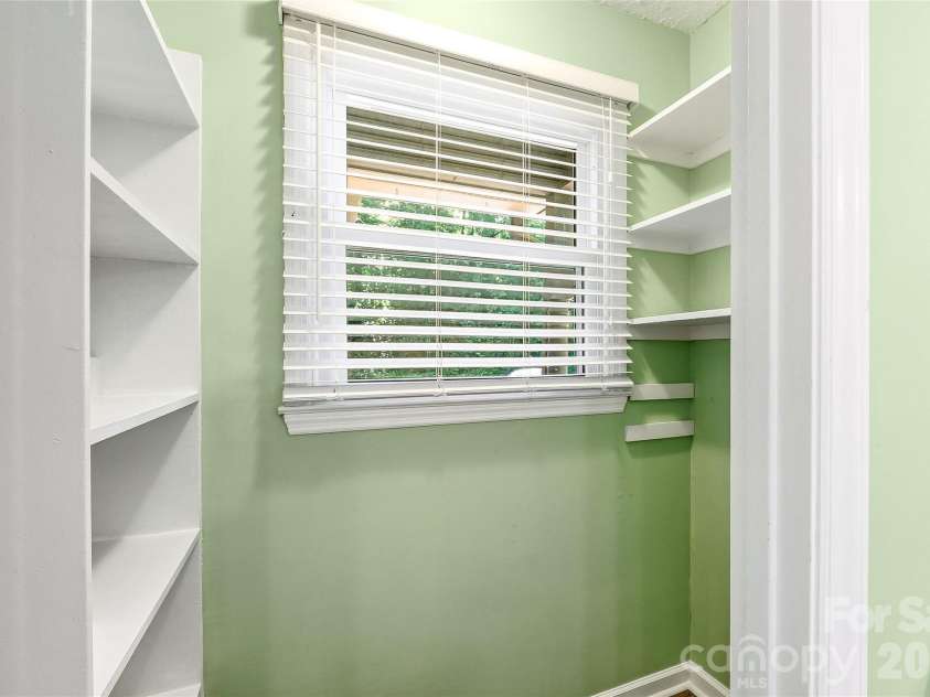 27 Unity Court, Etowah, NC 28729.  MLS# CAR4398907, YatesRealty ID 34327. 