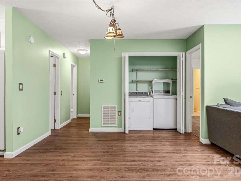 27 Unity Court, Etowah, NC 28729.  MLS# CAR4398907, YatesRealty ID 34327. 