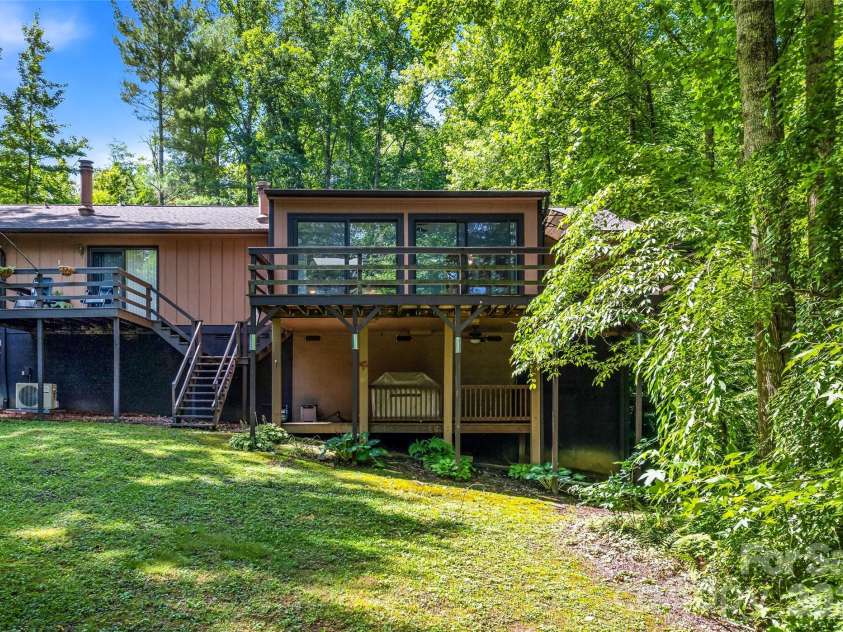 27 Unity Court, Etowah, NC 28729.  MLS# CAR4398907, YatesRealty ID 34327. 