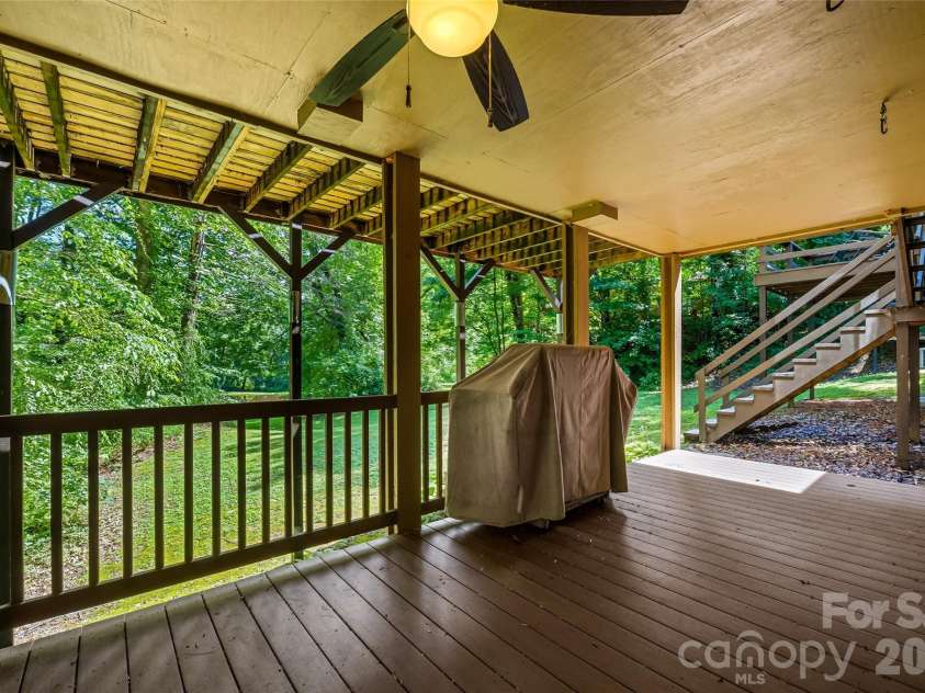 27 Unity Court, Etowah, NC 28729.  MLS# CAR4398907, YatesRealty ID 34327. 