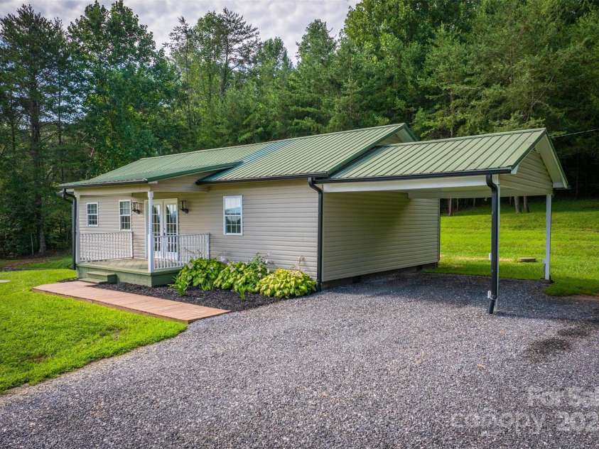 4521 Burns Road, Granite Falls, NC 28630.  MLS# CAR4288952, YatesRealty ID 34327. 