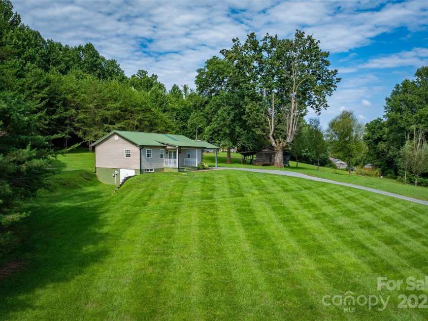 4521 Burns Road, Granite Falls, NC 28630.  MLS# CAR4288952, YatesRealty ID 34327. 