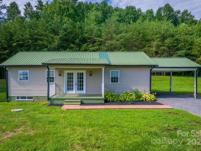 4521 Burns Road, Granite Falls, NC 28630.  MLS# CAR4288952, YatesRealty ID 34327. 