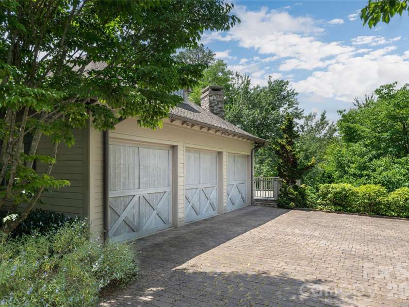1116 Perch Fly Court, Biltmore Lake, NC 28715.  MLS# CAR4396346, YatesRealty ID 34328. 