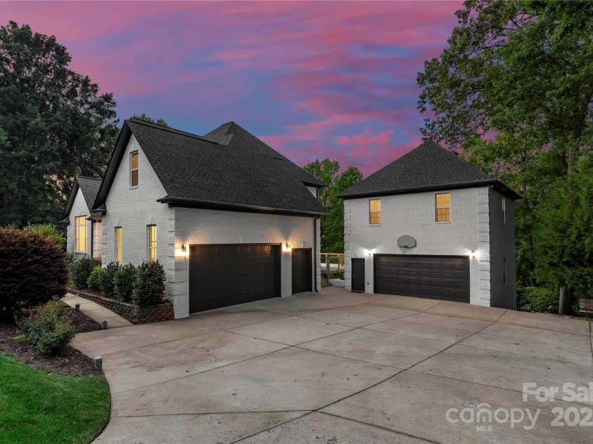 578 Normandy Road, Mooresville, NC 28117.  MLS# CAR4292446, YatesRealty ID 34328. 