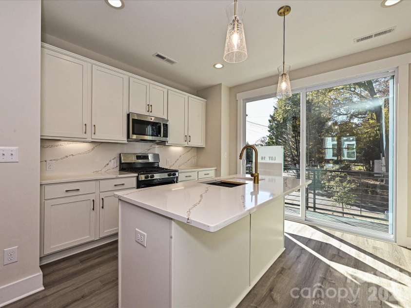 1217 34th Street, Charlotte, NC 28205.  MLS# CAR4139009, YatesRealty ID 3433. 