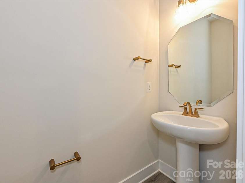 1217 34th Street, Charlotte, NC 28205.  MLS# CAR4139009, YatesRealty ID 3433. Main Floor Powder Room