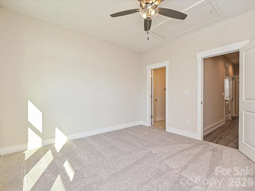 1217 34th Street, Charlotte, NC 28205.  MLS# CAR4139009, YatesRealty ID 3433. Premier Bedroom