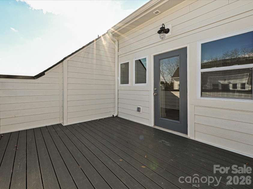 1217 34th Street, Charlotte, NC 28205.  MLS# CAR4139009, YatesRealty ID 3433. Rooftop Terrace