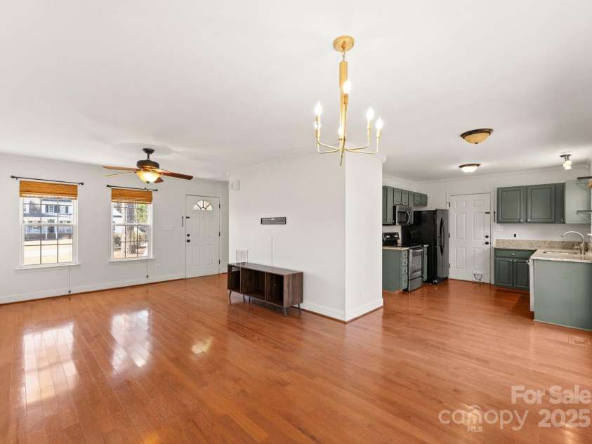 159 Creekwood Drive, Mooresville, NC 28117.  MLS# CAR4227542, YatesRealty ID 3433. 