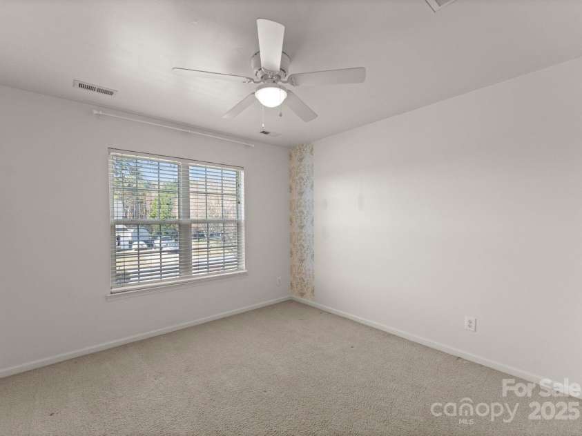 159 Creekwood Drive, Mooresville, NC 28117.  MLS# CAR4227542, YatesRealty ID 3433. 