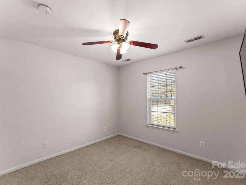 159 Creekwood Drive, Mooresville, NC 28117.  MLS# CAR4227542, YatesRealty ID 3433. 