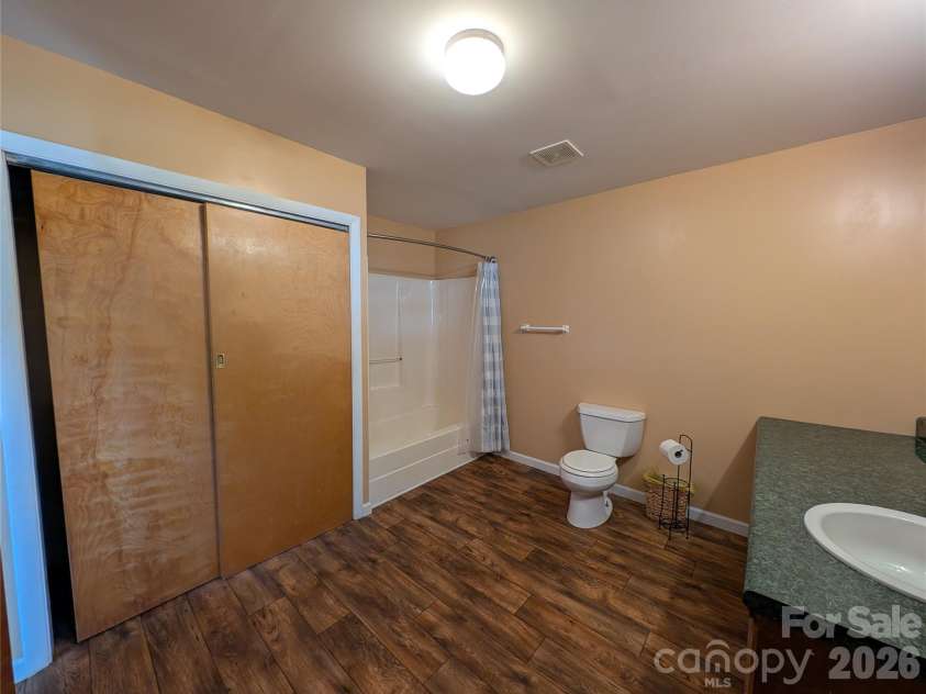 633 Eastway Drive, Troutman, NC 28166.  MLS# CAR4355605, YatesRealty ID 3433. 