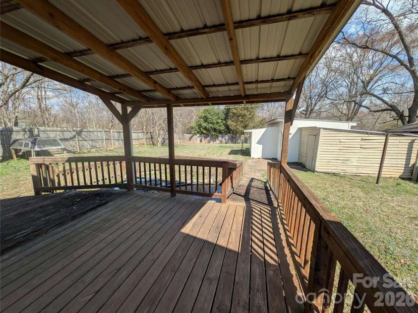 633 Eastway Drive, Troutman, NC 28166.  MLS# CAR4355605, YatesRealty ID 3433. 
