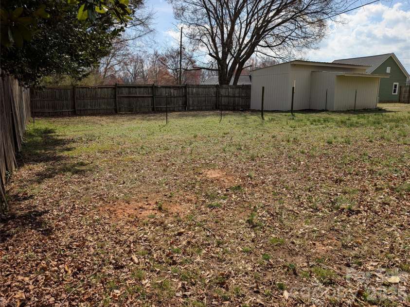 633 Eastway Drive, Troutman, NC 28166.  MLS# CAR4355605, YatesRealty ID 3433. 