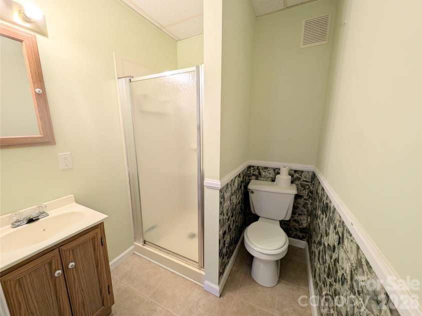 633 Eastway Drive, Troutman, NC 28166.  MLS# CAR4355605, YatesRealty ID 3433. 