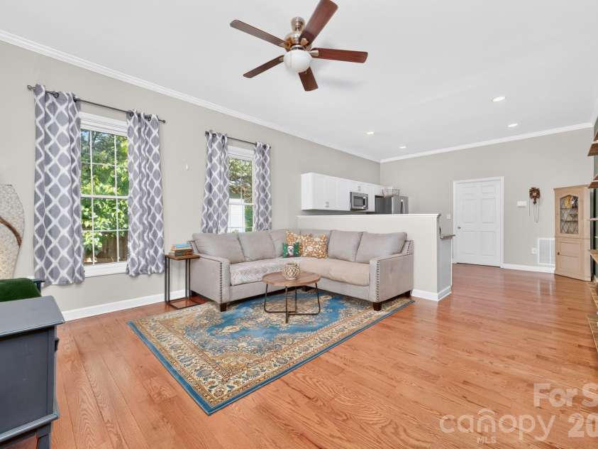 950 Lucas Street, Rock Hill, SC 29730.  MLS# CAR4397702, YatesRealty ID 34330. 