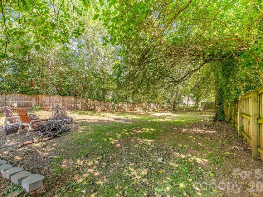 950 Lucas Street, Rock Hill, SC 29730.  MLS# CAR4397702, YatesRealty ID 34330. 