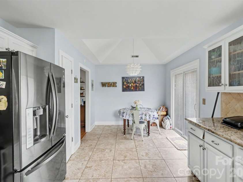 1318 Crown Ridge Drive, Fort Mill, SC 29708.  MLS# CAR4393274, YatesRealty ID 34331. 