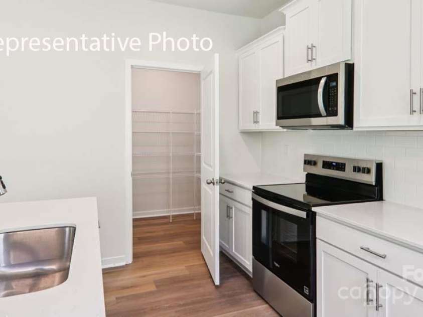 454 Janie Circle, Newton, NC 28658.  MLS# CAR4294517, YatesRealty ID 34331. 
