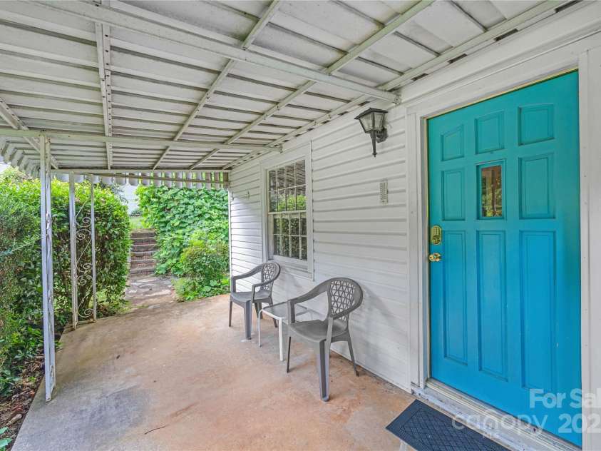 95 Blanton Street, Columbus, NC 28722.  MLS# CAR4295310, YatesRealty ID 34332. 