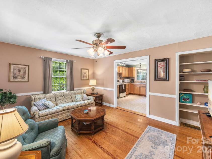 95 Blanton Street, Columbus, NC 28722.  MLS# CAR4295310, YatesRealty ID 34332. 