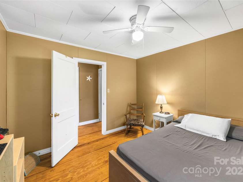 95 Blanton Street, Columbus, NC 28722.  MLS# CAR4295310, YatesRealty ID 34332. 