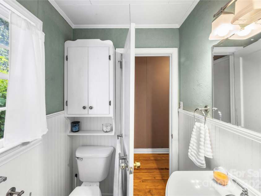 95 Blanton Street, Columbus, NC 28722.  MLS# CAR4295310, YatesRealty ID 34332. 