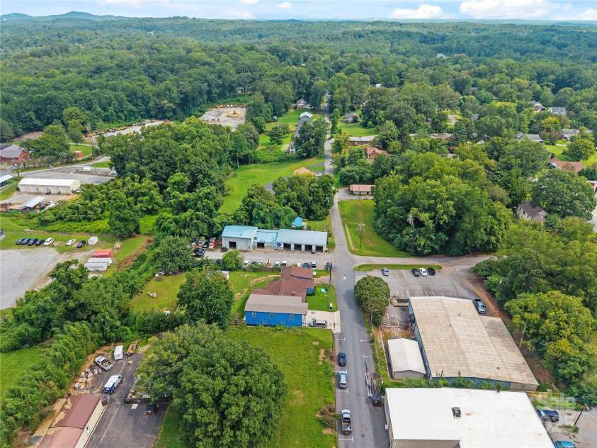 95 Blanton Street, Columbus, NC 28722.  MLS# CAR4295310, YatesRealty ID 34332. 