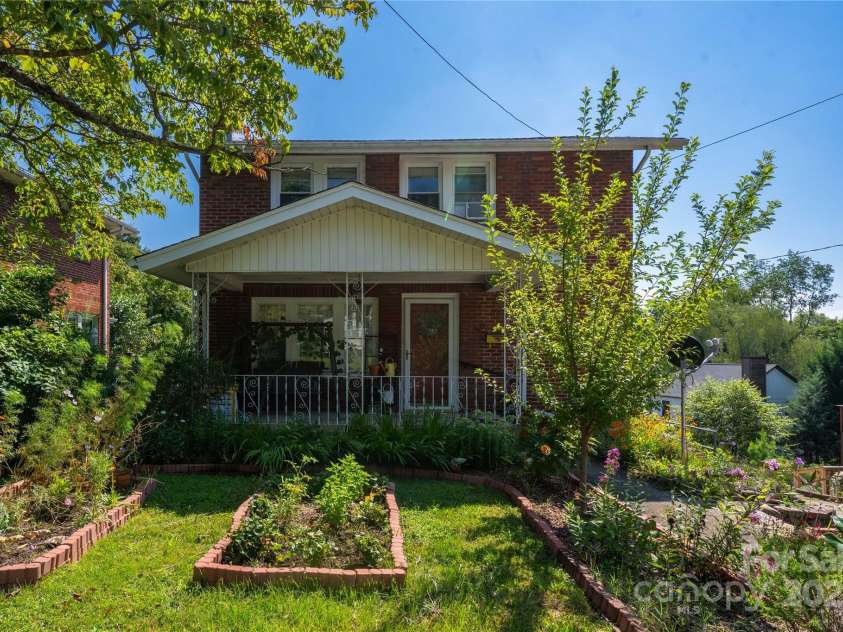 56 Brevard Road, Asheville, NC 28806.  MLS# CAR4293196, YatesRealty ID 34333. 