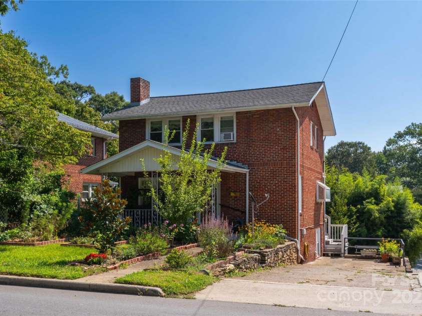 56 Brevard Road, Asheville, NC 28806.  MLS# CAR4293196, YatesRealty ID 34333. 