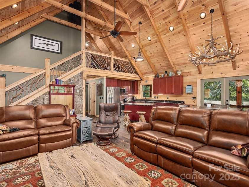 1439 Mountain Parkway, Mill Spring, NC 28756.  MLS# CAR4294167, YatesRealty ID 34334. 