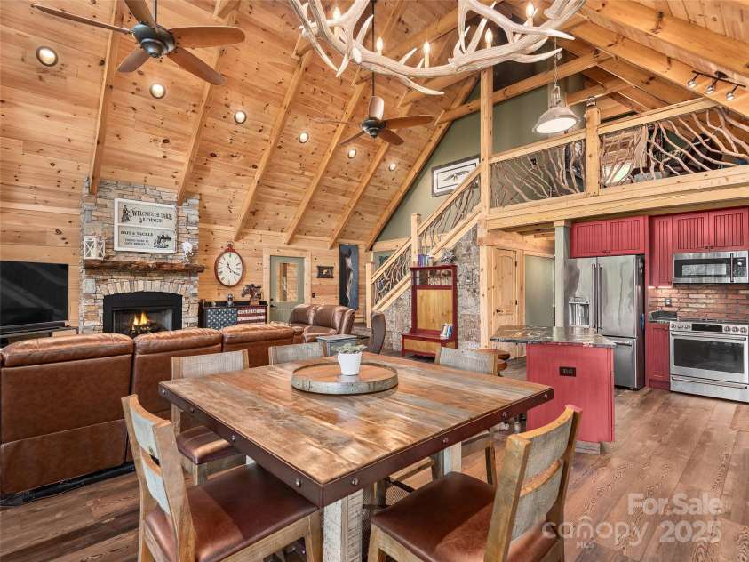 1439 Mountain Parkway, Mill Spring, NC 28756.  MLS# CAR4294167, YatesRealty ID 34334. 