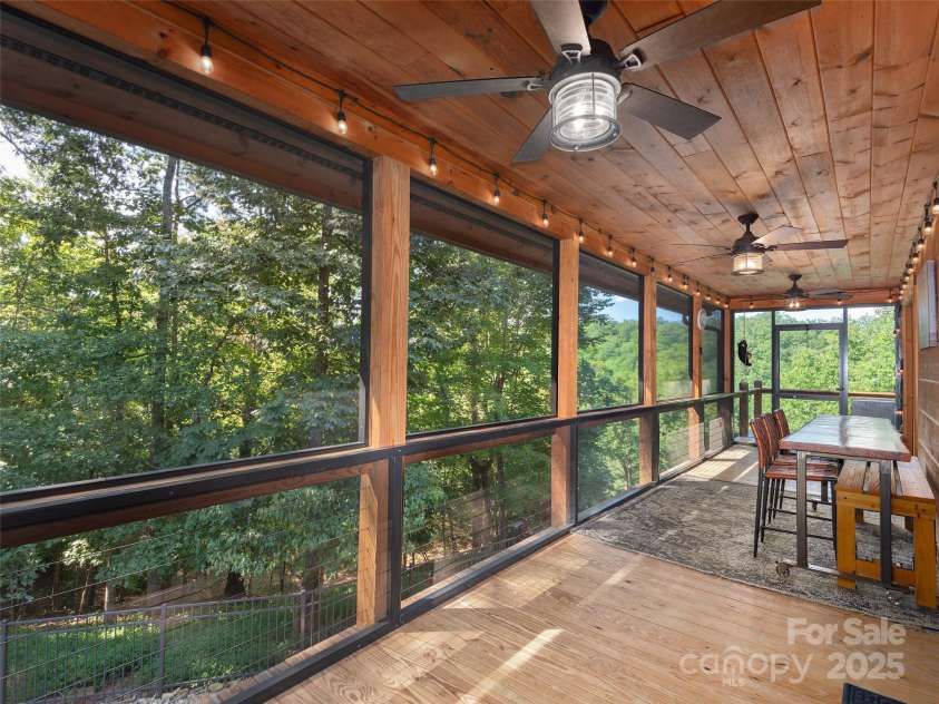 1439 Mountain Parkway, Mill Spring, NC 28756.  MLS# CAR4294167, YatesRealty ID 34334. 