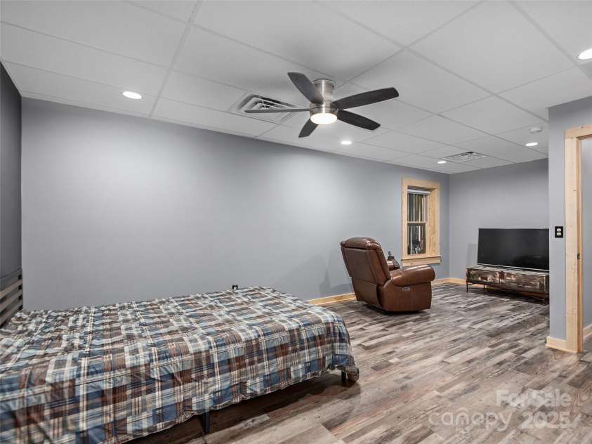 1439 Mountain Parkway, Mill Spring, NC 28756.  MLS# CAR4294167, YatesRealty ID 34334. 