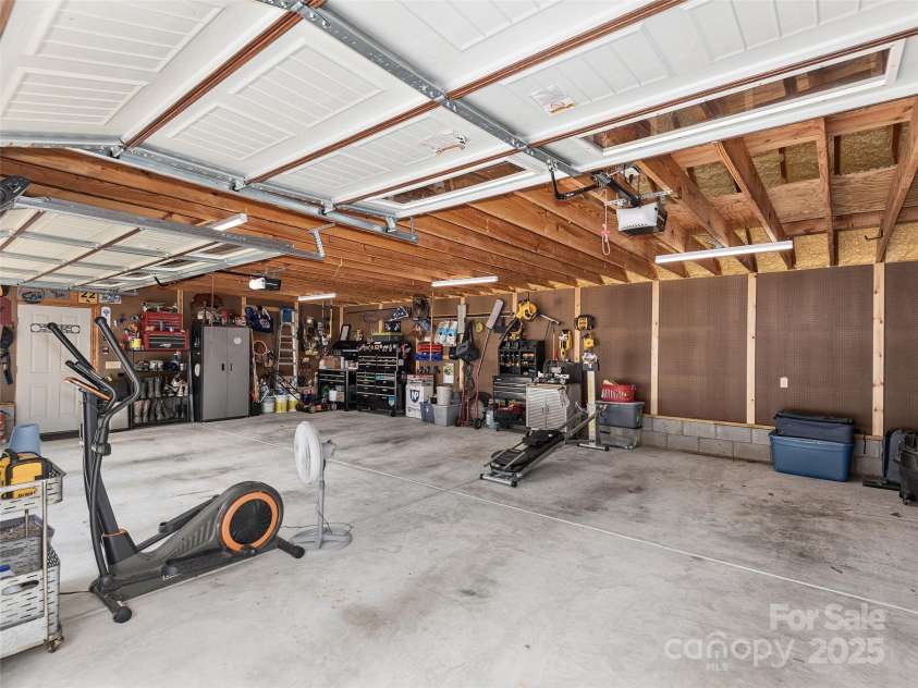 1439 Mountain Parkway, Mill Spring, NC 28756.  MLS# CAR4294167, YatesRealty ID 34334. 