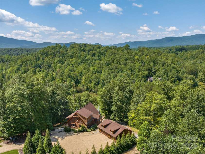 1439 Mountain Parkway, Mill Spring, NC 28756.  MLS# CAR4294167, YatesRealty ID 34334. 