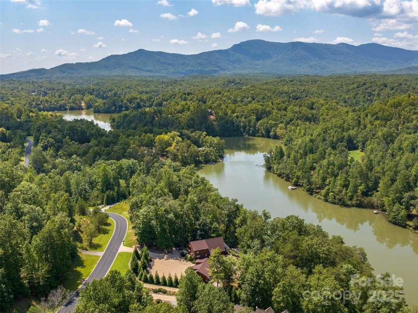 1439 Mountain Parkway, Mill Spring, NC 28756.  MLS# CAR4294167, YatesRealty ID 34334. 