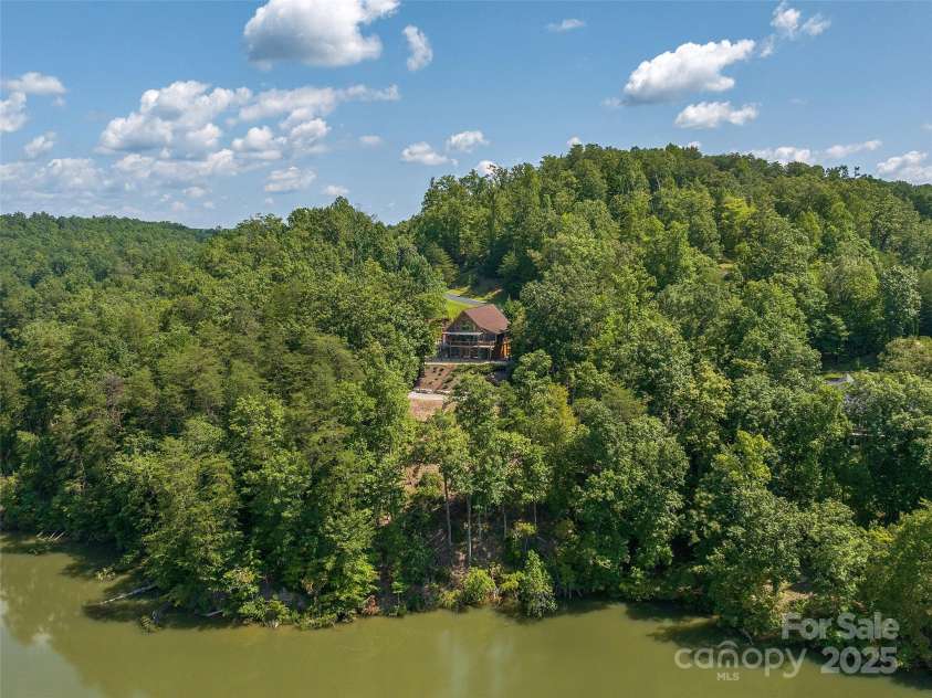 1439 Mountain Parkway, Mill Spring, NC 28756.  MLS# CAR4294167, YatesRealty ID 34334. 