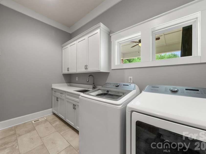 3207 James Plantation Drive, Denver, NC 28037.  MLS# CAR4393693, YatesRealty ID 34334. 