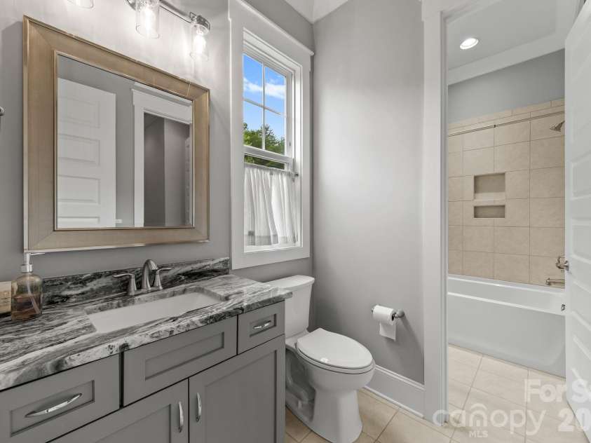 3207 James Plantation Drive, Denver, NC 28037.  MLS# CAR4393693, YatesRealty ID 34334. 