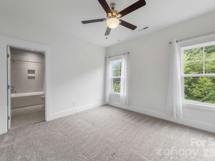 3207 James Plantation Drive, Denver, NC 28037.  MLS# CAR4393693, YatesRealty ID 34334. 