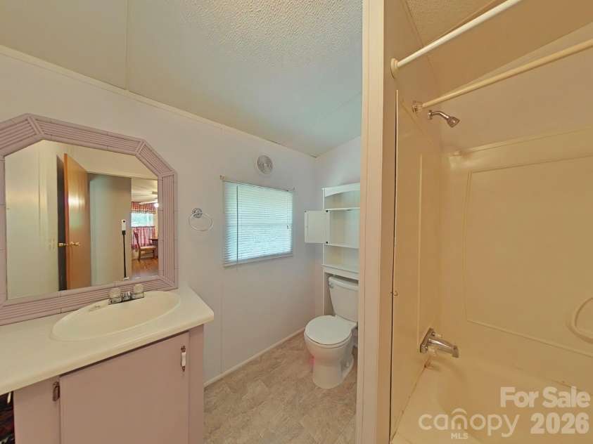 727 O Malleys Court, Clover, SC 29710.  MLS# CAR4396712, YatesRealty ID 34335. Hall Bathroom
