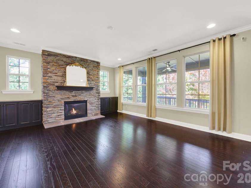 989 Emory Lane, Fort Mill, SC 29708.  MLS# CAR4356402, YatesRealty ID 34337. Living room