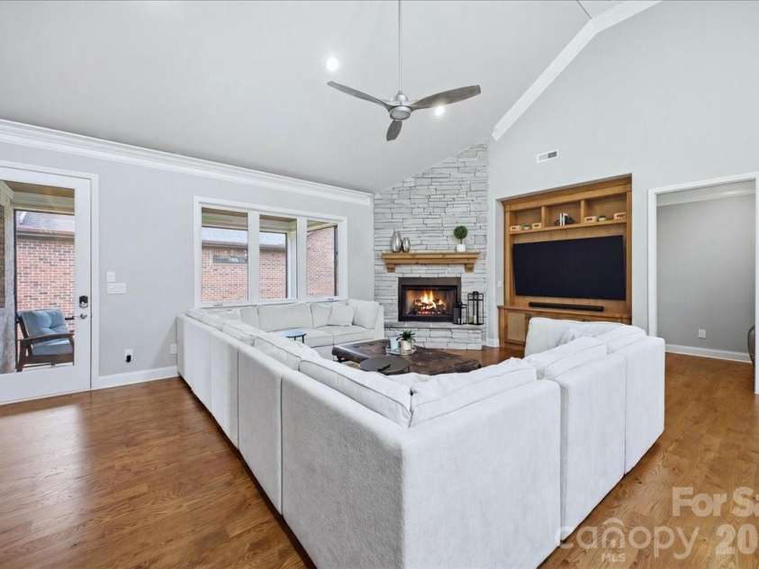 6095 Gold Springs Way, Denver, NC 28037.  MLS# CAR4387574, YatesRealty ID 34338. 