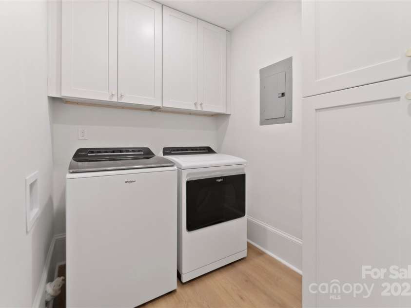 5220 Seacroft Road, Charlotte, NC 28210.  MLS# CAR4290987, YatesRealty ID 34339. 