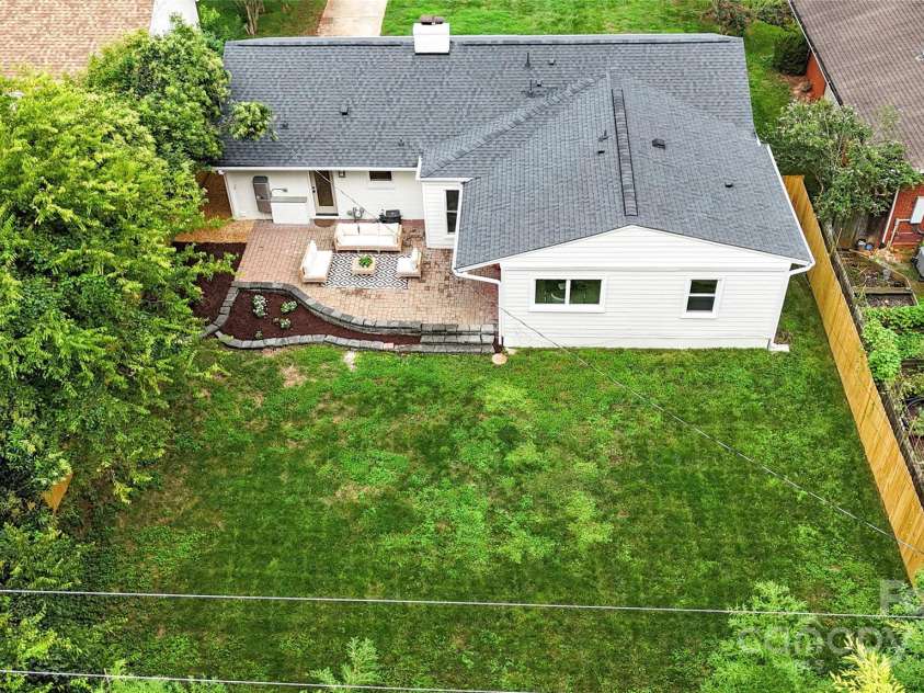 5220 Seacroft Road, Charlotte, NC 28210.  MLS# CAR4290987, YatesRealty ID 34339. 