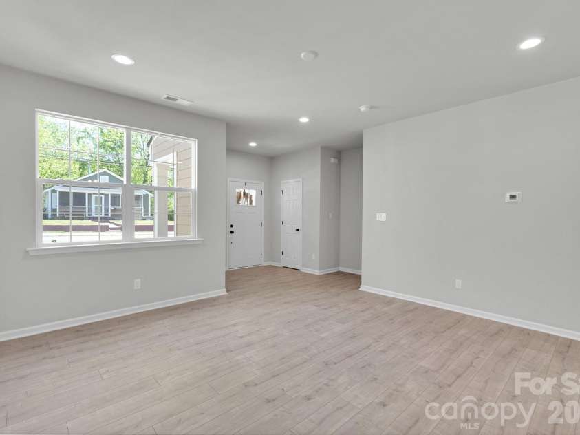 355 Melrose Drive, Concord, NC 28025.  MLS# CAR4415760, YatesRealty ID 3434. 