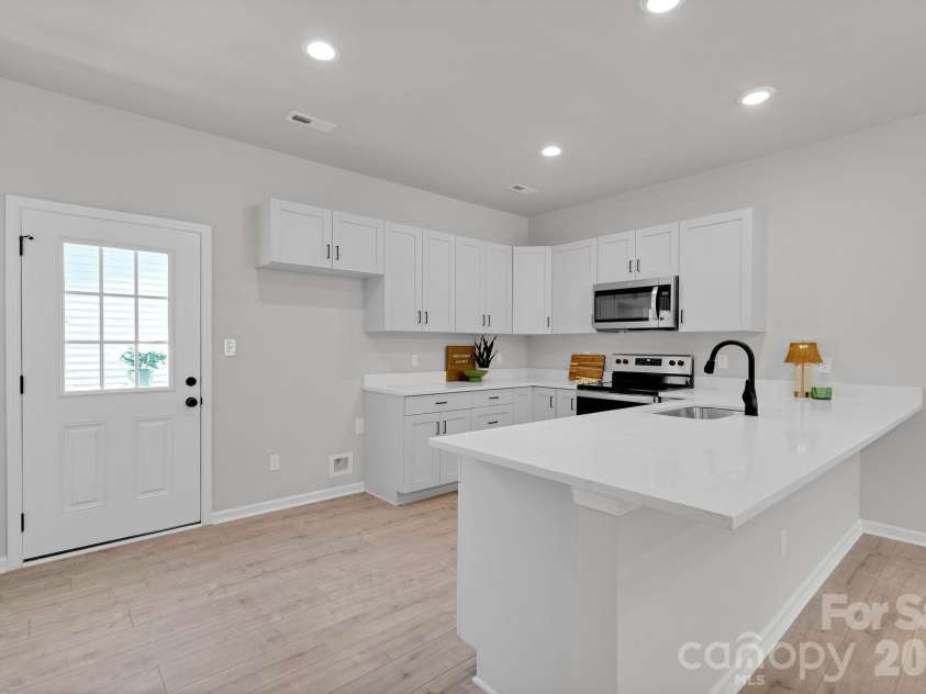 355 Melrose Drive, Concord, NC 28025.  MLS# CAR4415760, YatesRealty ID 3434. 