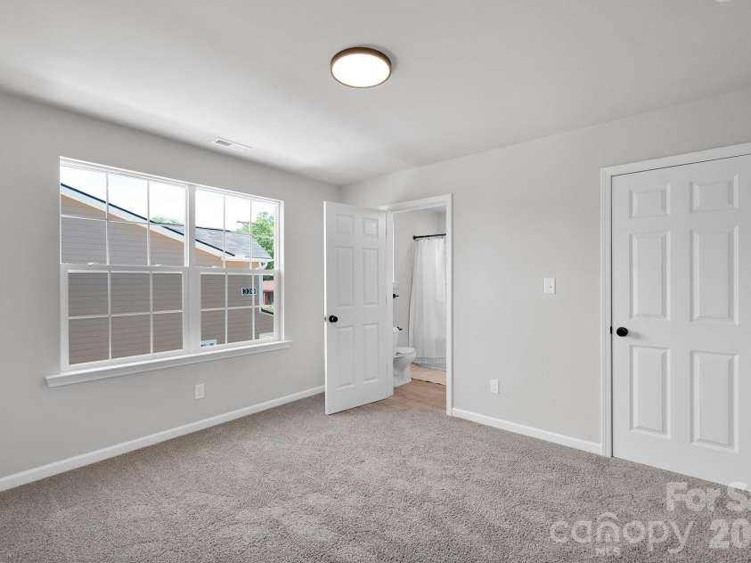 355 Melrose Drive, Concord, NC 28025.  MLS# CAR4415760, YatesRealty ID 3434. 